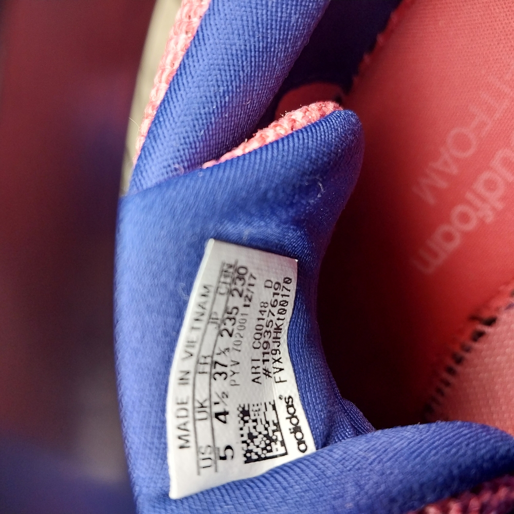 Adidas Pink Sneakers with Textured Fabric rapidRun cloud foam. Size 5 - Picture 5 of 11